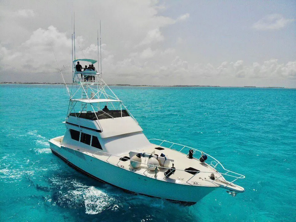Hatteras 60' en renta en Cancún