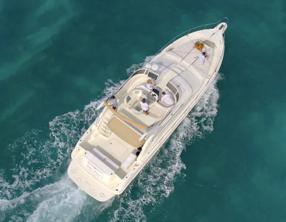 SeaRay 46 en renta en Cancún