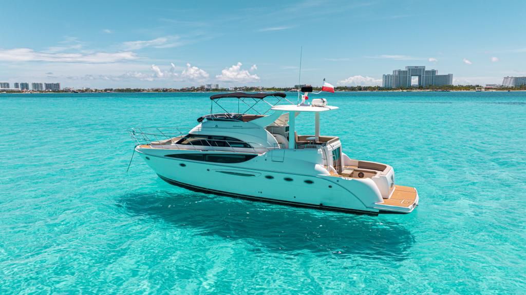 Meridian 50 ft en renta en Cancún